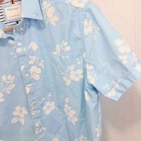 Denim & Flower tropical coastal travel Floral button down baby blue shirt size m - Picture 13 of 13